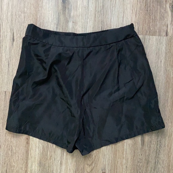 skort - Picture 2 of 3